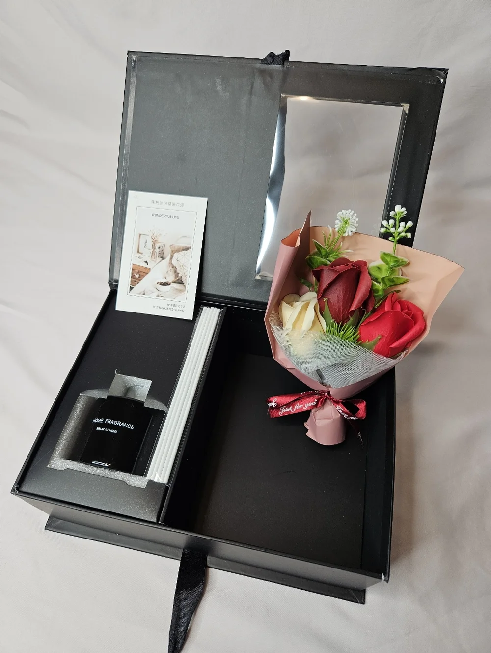Luxury Gift Box with Reed Diffuser & Soap Flower Bouquet – French Rose